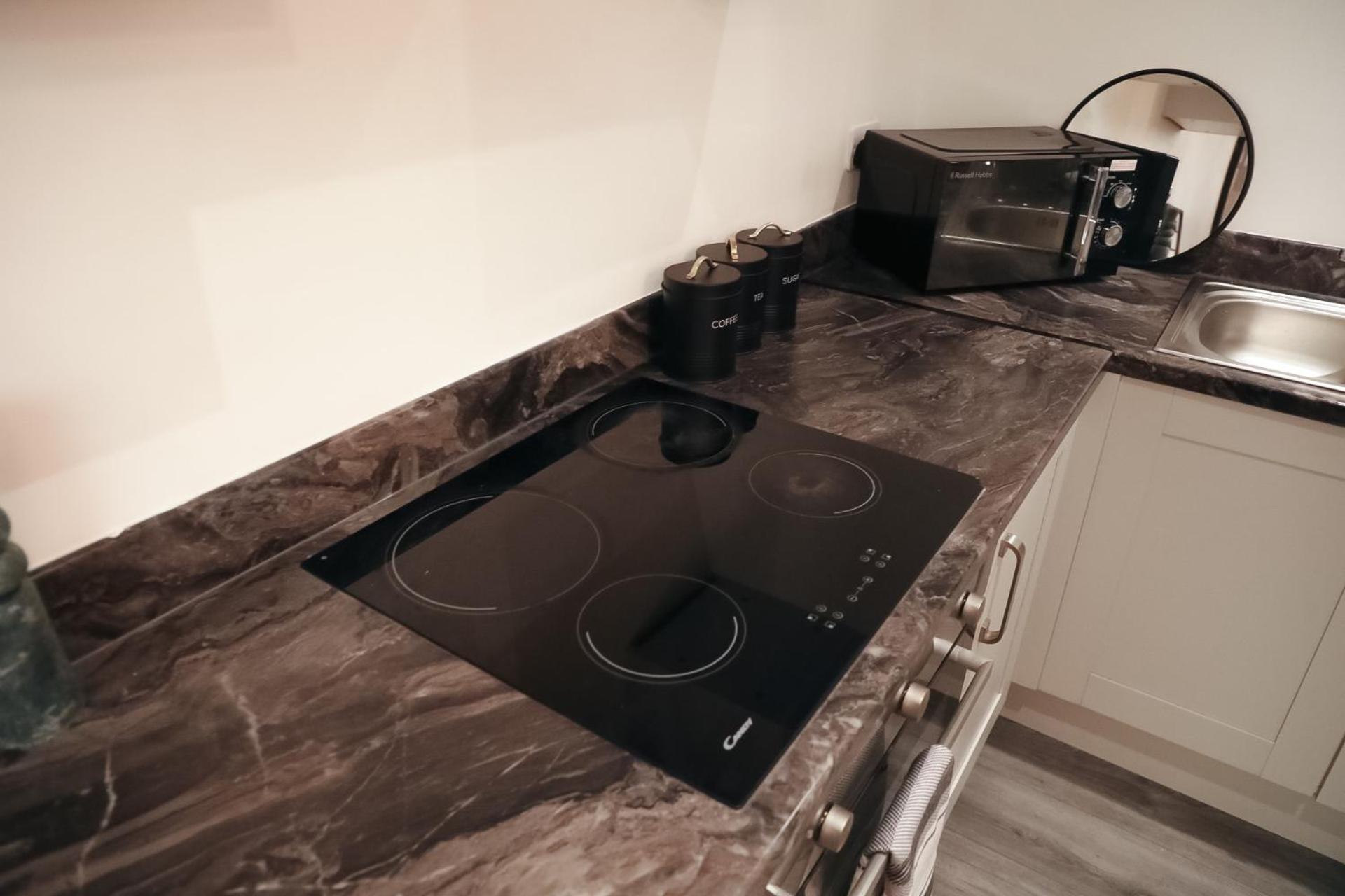 1 Bedroom Apartment Bradford City Centre Foster Square Екстериор снимка